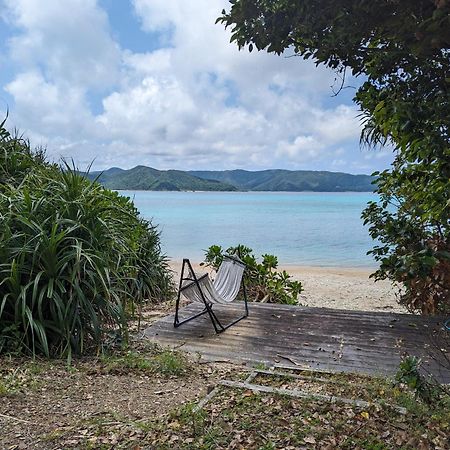 Villa くじらの家 Amami Esterno foto