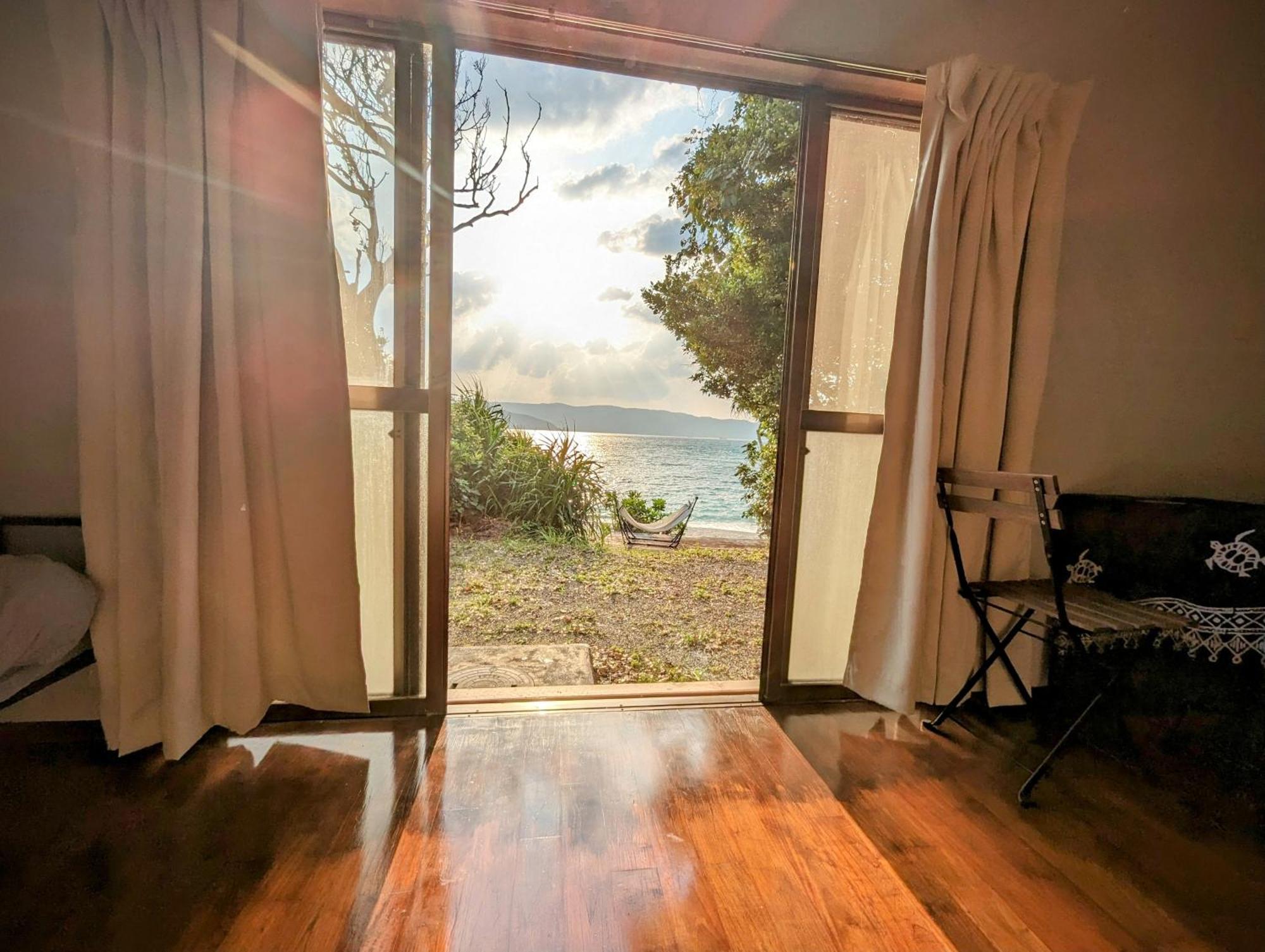 Villa くじらの家 Amami Esterno foto
